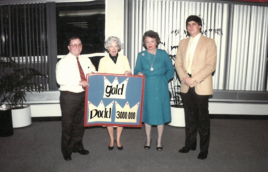 Bob Hall Timeline 1989